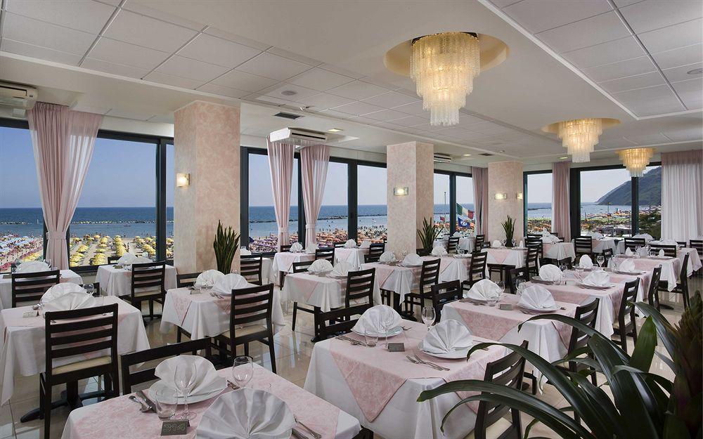 Hotel Napoleon Cattolica Exterior photo